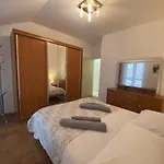 Mrvica Apartment