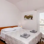 Apartment Mrvica
