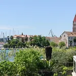 Mrvica Trogir