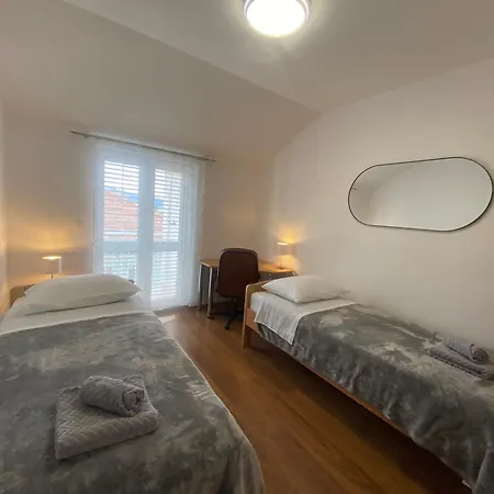 Apartment Mrvica *